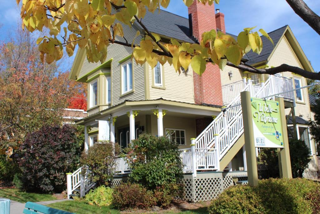 Hotel La Belle Victorienne Magog Exteriér fotografie