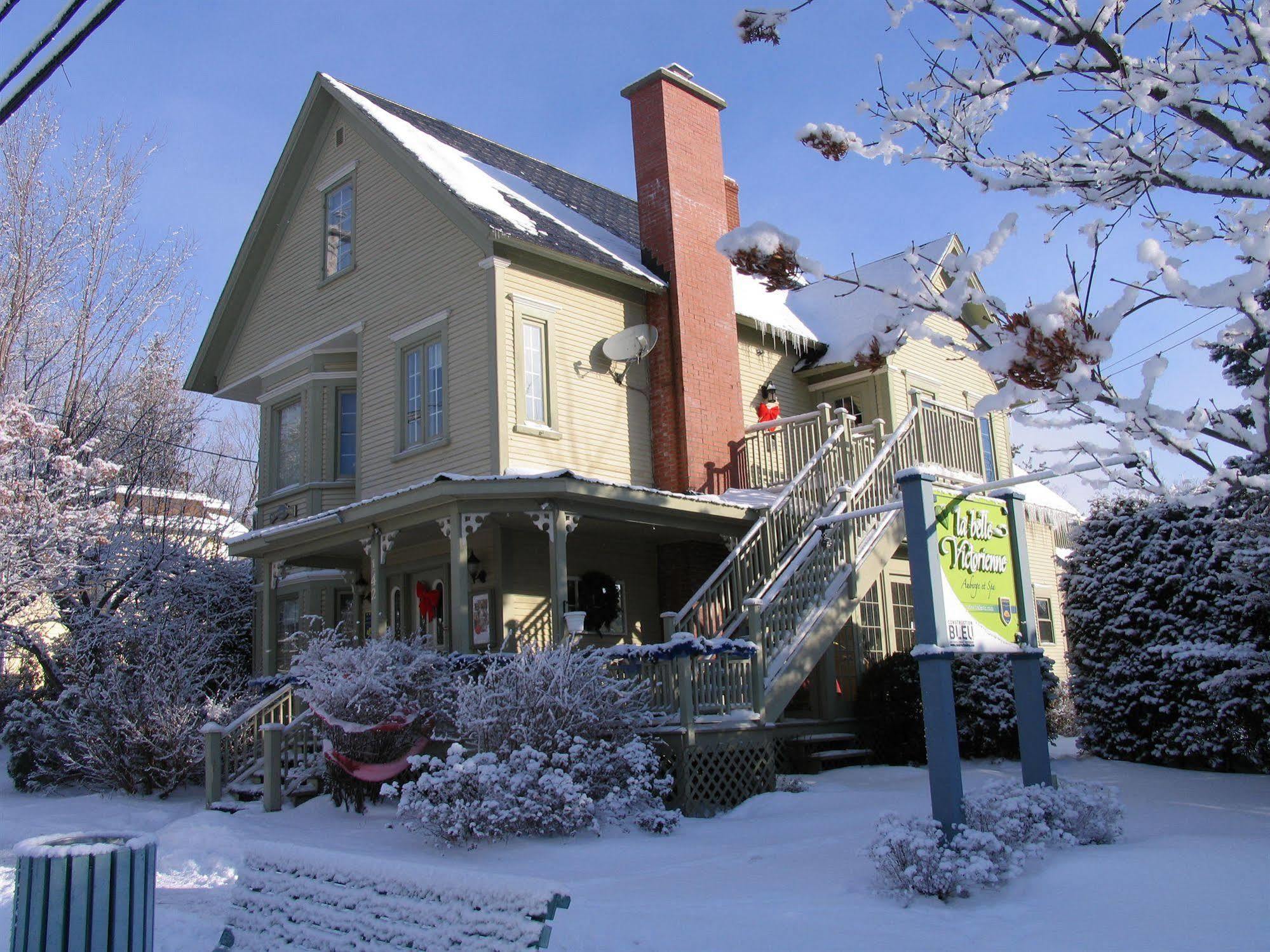 Hotel La Belle Victorienne Magog Exteriér fotografie