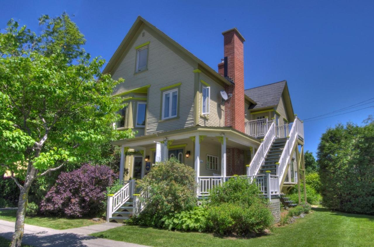 Hotel La Belle Victorienne Magog Exteriér fotografie